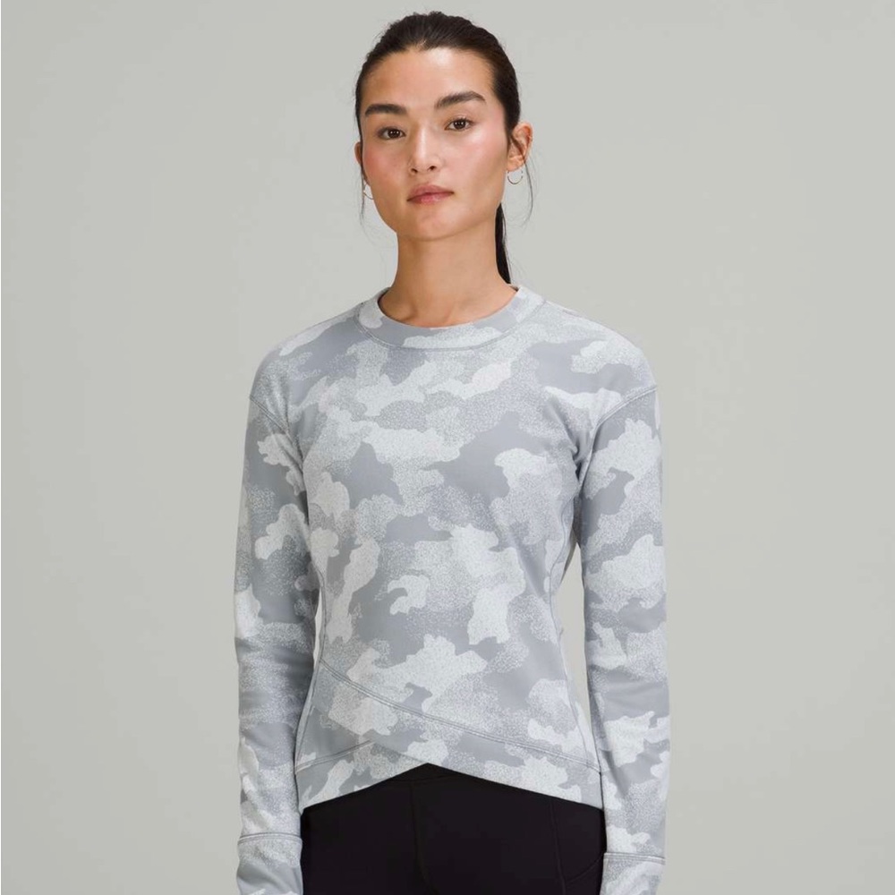 Lululemon close to crossing long sleeve shirt camo